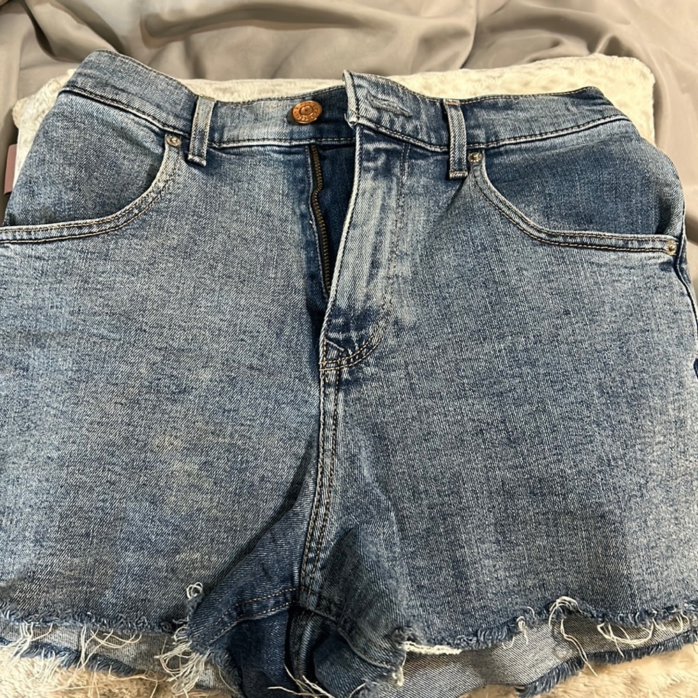 Size 2 Express denim shorts, medium wash
